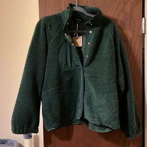NWT Blu Pepper fleece jacket. Size L.